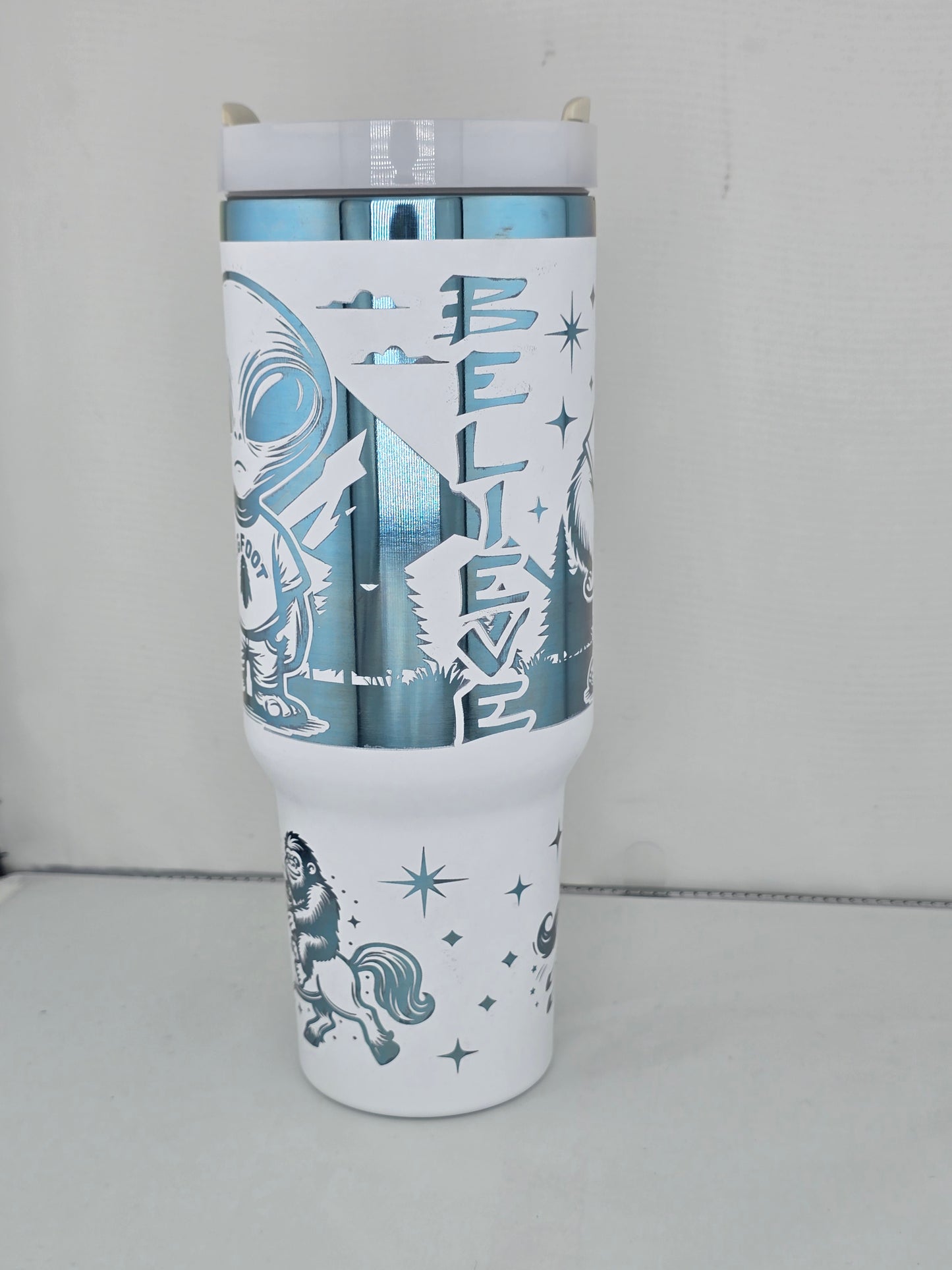 believe big foot alien unicorn - Laser Engraved 40 oz Tumbler white blue plated